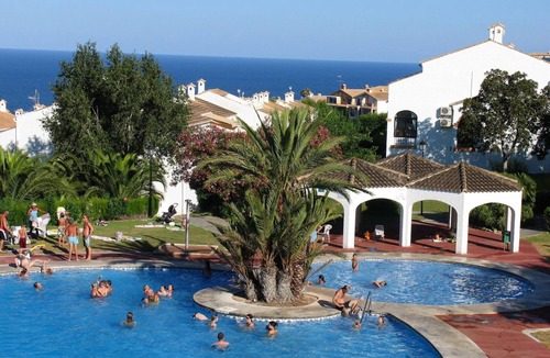 Gran Alacant House | Santa Pola Bungalow with Pool and Air Conditioning