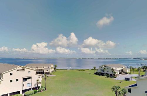 Pensacola Beach Apartment | Santa Rosa Dunes #952