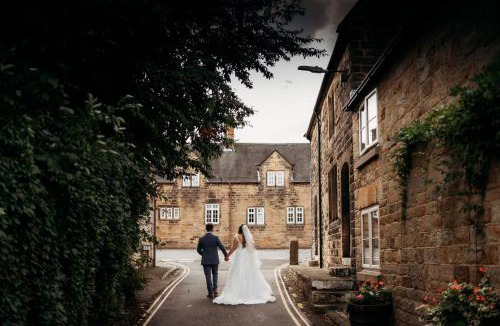 Alfreton Hotel | Santo's Higham Farm Hotel