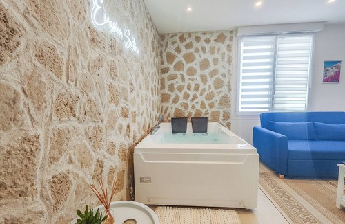 Sainte Marie - Saint Leon Apartment | Santorini getaway - Jacuzzi & Cocooning