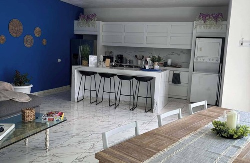 La Joya House | Santorini house w/jacuzzy