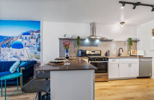Austin Villa | Santorini Inspired | Firepit | Grill I Yoga