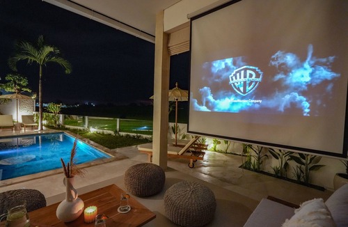 Pererenan Villa | Santorini Sunset Elegant 4BR Large Pool, Cinema, Rice views