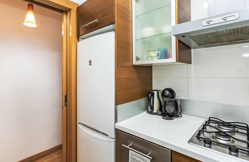 La Maternitat i Sant Ramon Apartment | Sants-Montjuïc: Avenida Madrid by Interhome