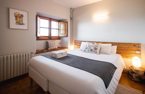 Sant Pere de Torello Hotel | Santuario De Bellmunt
