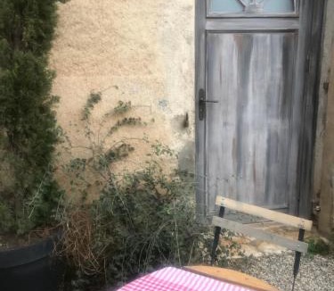 Fontaines-Saint-Martin Apartment | SAONE SEJOUR Courte Durée