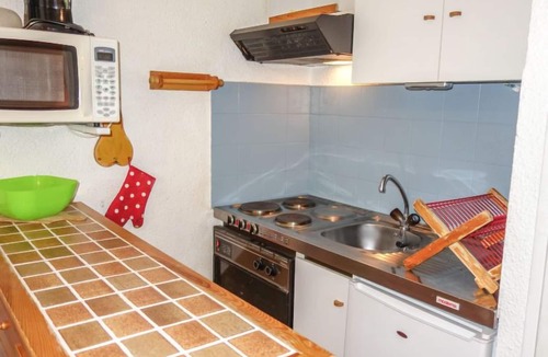 Demi-Quartier Apartment | Sapin B by Interhome