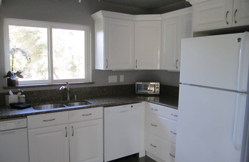 Geyserville House | Sapphire Canyon Vineyard Guest House