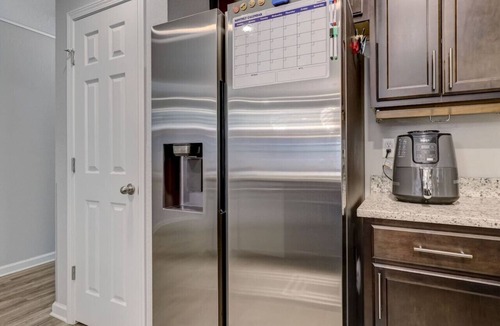 Murray Hill House | Sapphire Echo for 6 (Close for Downtown)