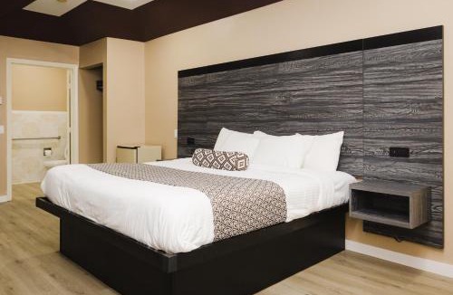 Channelview Hotel | Sapphire Inn & Suites
