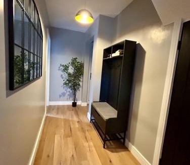 Spetchley House | Sapphire Quarters, 3BR, En Suite, Private Parking