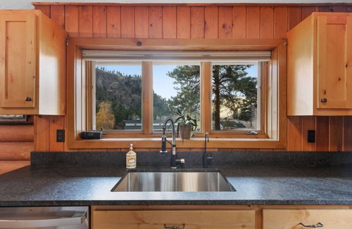 Grantsdale Cabin | Sapphire Ridge Cabin