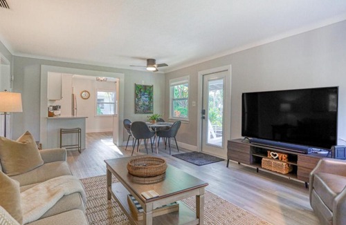 Indian Beach Sapphire Shores House | Sapphire Shores Escape