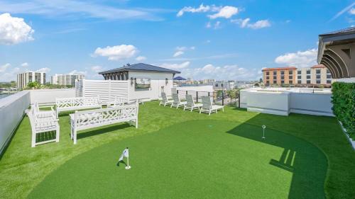 Bay Esplanade House | Sapphire Shores