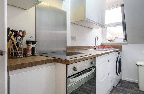 Moseley Apartment | Sapphire Suite Moseley Birmingham STAE-Homes