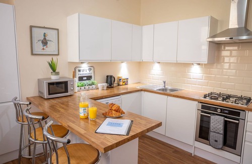 North Shore Apartment | Sapphire Suite Sasco Apartments