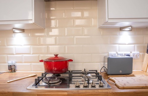 North Shore Apartment | Sapphire Suite Sasco Apartments