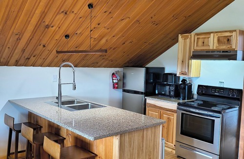 Saranac Lake Hotel | Sara Placid Inn & Suites