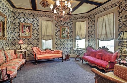 Houston Heights Bed & Breakfast | Sara's Inn on the Boulevard