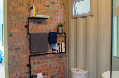 Hulu Selangor House | Sarang by the brook