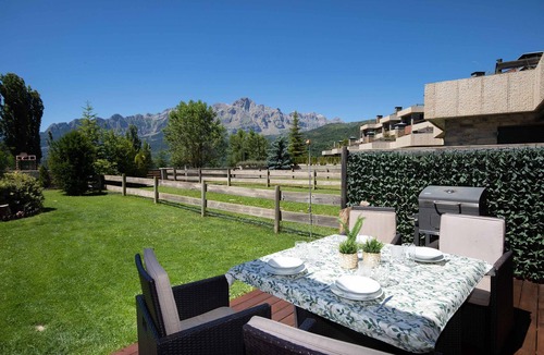 Panticosa Apartment | Saras Garden by BeValle