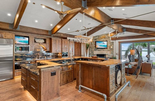 Whitney Beach House | Sarasota Bay Luxury Retreat | Sleeps 19 w/Pool, Spa & Waterfront Views