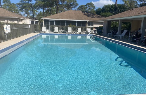 Park East Villa | Sarasota Downtown with heated swimming pool