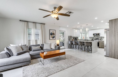 Whitfield House | Sarasota Home w/Private Pool ~ 10 Mi to Beach!