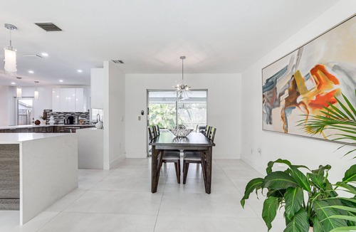 Whitfield House | Sarasota Home w/Private Pool ~ 10 Mi to Beach!