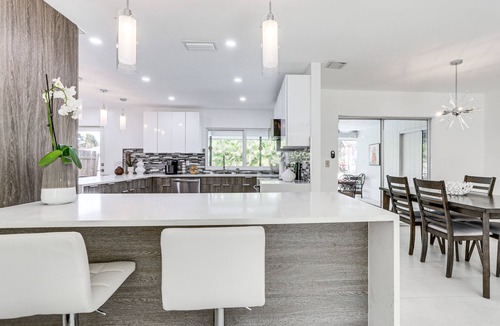 Whitfield House | Sarasota Home w/Private Pool ~ 10 Mi to Beach!