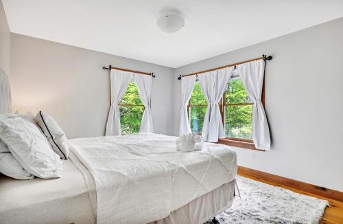 Rotterdam Junction House | Saratoga Guest House