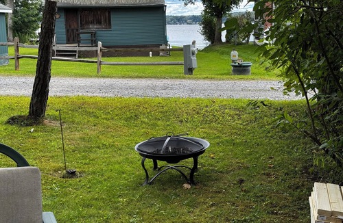 Malta Cottage | Saratoga Lake Rustic Cottage