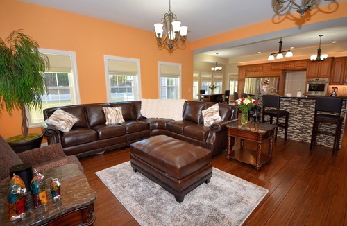 Saratoga Springs House | Saratoga Mansion🏠Heated Pool🏊HotTub🛁Firepit🔥By Track🏇Town🌇SPAC🎶 Golf⛳️ Lake🏖️Beach