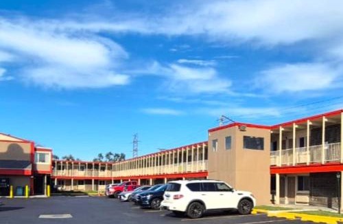 Ashburn Hotel | Saratoga Motel By Capital O Near Midway Airport Chicago IL