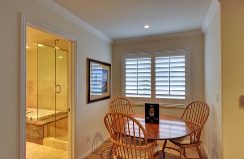 Saratoga Hotel | Saratoga Oaks Lodge