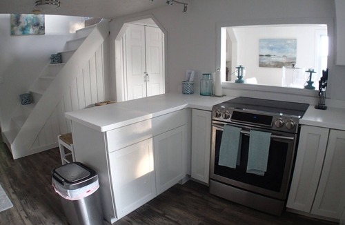 Saratoga Springs Cabin | Saratoga Springs, Lakefront Cabin