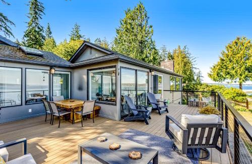 Langley House | Saratoga Waterview Escape