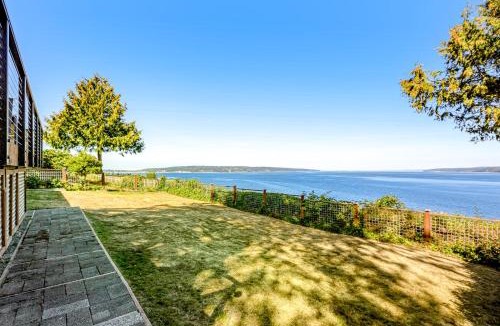 Langley House | Saratoga Waterview Escape