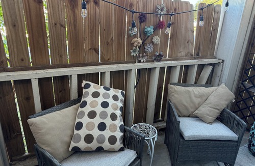 University Park Apartment | Sarge's Mojo Dojo Casa House