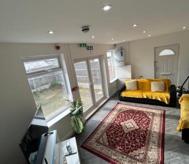 South Hornchurch Apartment | Sariyu place