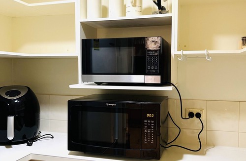 Traralgon House | Sarovar Holidays Traralgon - Make your days memorable.