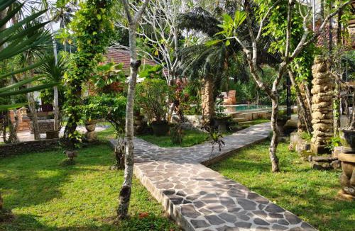 Senggigi House | Sasak Garden Resort