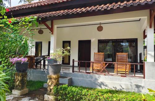 Senggigi House | Sasak Garden Resort