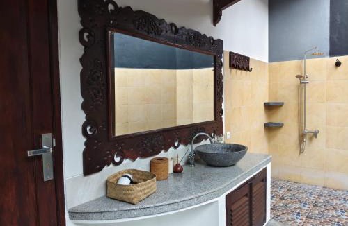 Senggigi House | Sasak Garden Resort