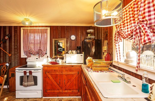 Benton Cabin | Sasquatch Cabin