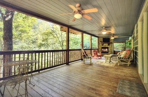 Epworth Cabin | Sasquatch River Retreat