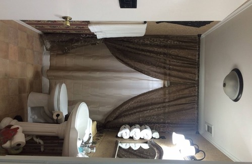 Mena Bed & Breakfast | Sassafras Inn