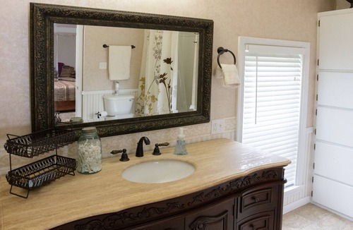 Mena Bed & Breakfast | Sassafras Inn