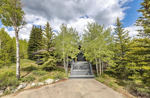 Pinedale Villa | Satchitananda Ranch