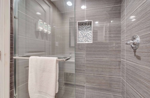 Central Berkeley Hotel | Sather Berkeley, SureStay Collection by Best Western